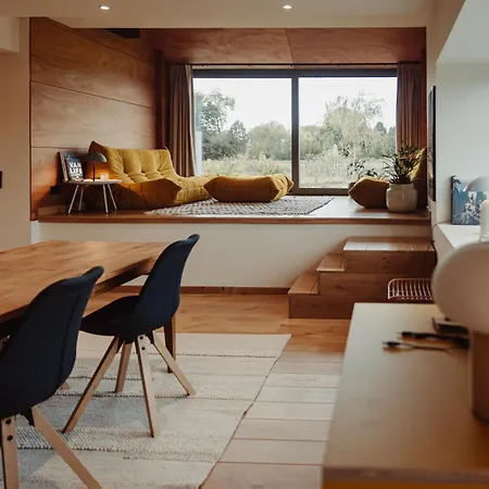 Maison Coucou بيت للعطل Thuin