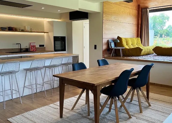 Maison Coucou Nyaraló *